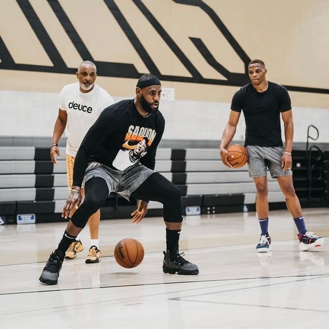 的齿轮中心 的齿轮中心