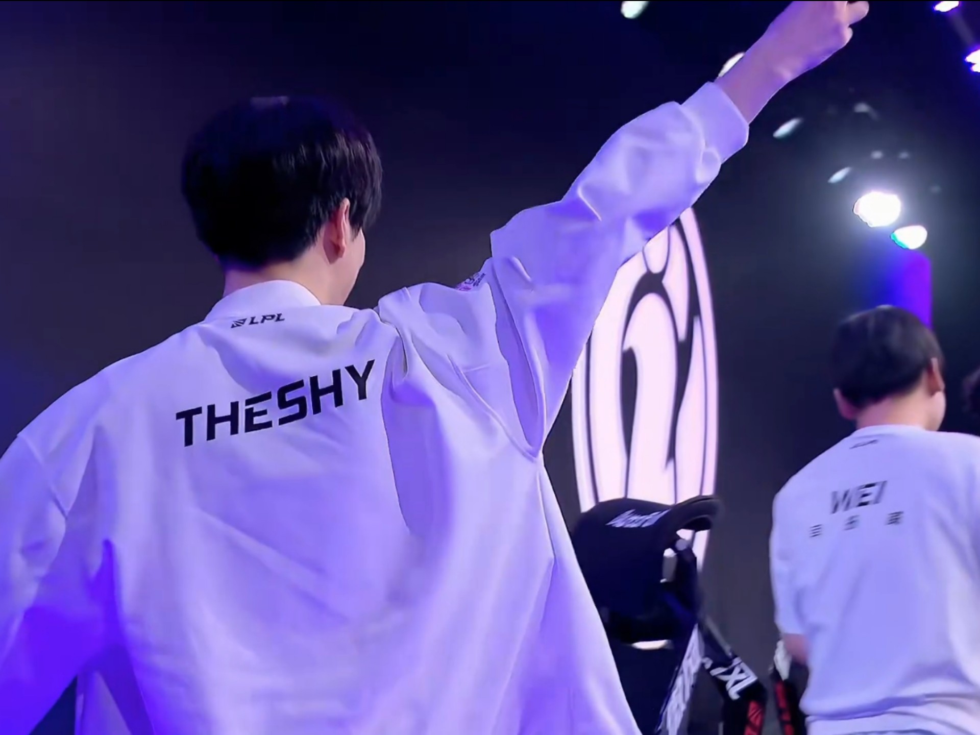 间内的战术 间内的战术